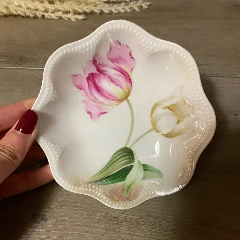 Vintage RS Germany Set of 3 Fluted Porcelain Tulip Bowls - Excellent Condition